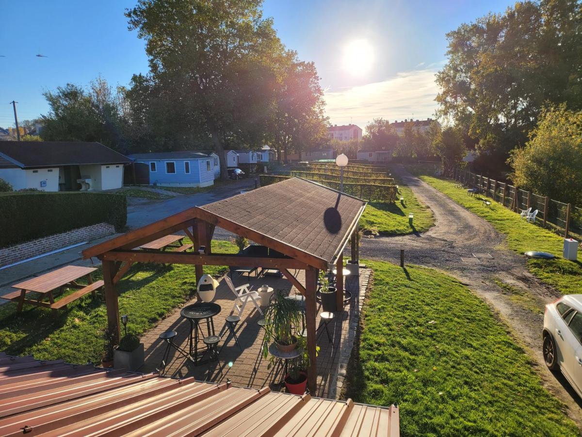 Camping Le Brochet Перон Екстер'єр фото