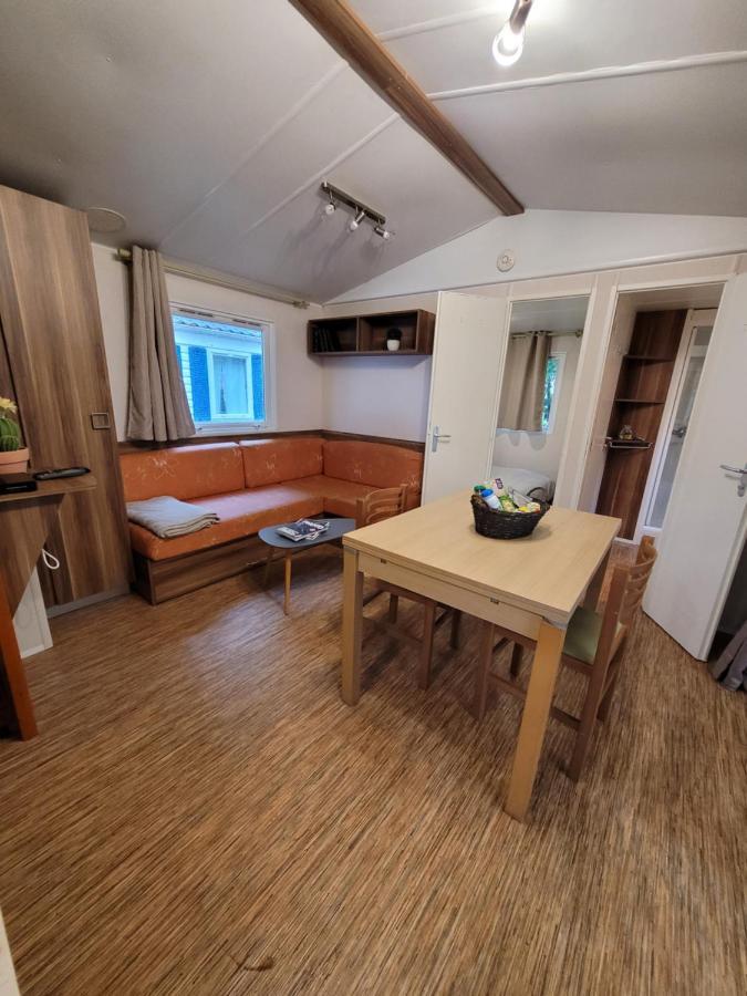 Camping Le Brochet Перон Екстер'єр фото